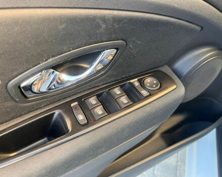 Белый Рено Меган, объемом двигателя 1.5 л и пробегом 190 тыс. км за 9200 $, фото 3 на Automoto.ua