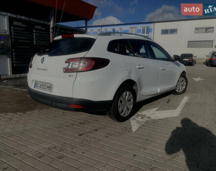 Белый Рено Меган, объемом двигателя 1.5 л и пробегом 362 тыс. км за 7799 $, фото 2 на Automoto.ua