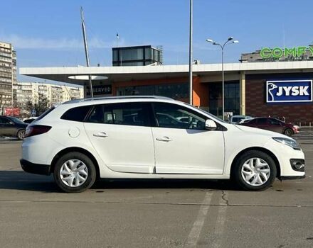 Белый Рено Меган, объемом двигателя 1.5 л и пробегом 220 тыс. км за 9550 $, фото 3 на Automoto.ua