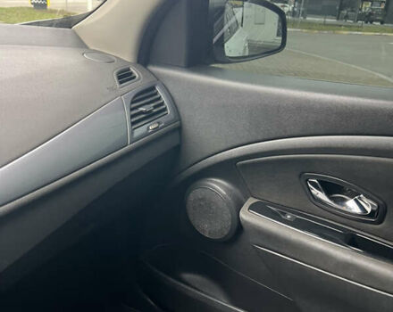 Белый Рено Меган, объемом двигателя 1.46 л и пробегом 206 тыс. км за 7300 $, фото 19 на Automoto.ua