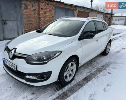 Белый Рено Меган, объемом двигателя 1.46 л и пробегом 198 тыс. км за 8800 $, фото 1 на Automoto.ua