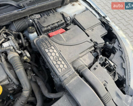 Белый Рено Меган, объемом двигателя 1.46 л и пробегом 227 тыс. км за 10900 $, фото 35 на Automoto.ua