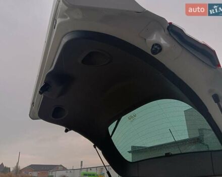 Белый Рено Меган, объемом двигателя 1.5 л и пробегом 149 тыс. км за 9600 $, фото 41 на Automoto.ua