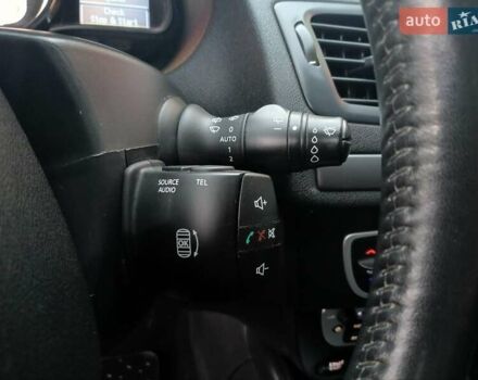 Белый Рено Меган, объемом двигателя 1.5 л и пробегом 149 тыс. км за 9600 $, фото 62 на Automoto.ua