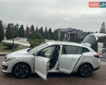 Білий Рено Меган, об'ємом двигуна 1.6 л та пробігом 214 тис. км за 9900 $, фото 44 на Automoto.ua