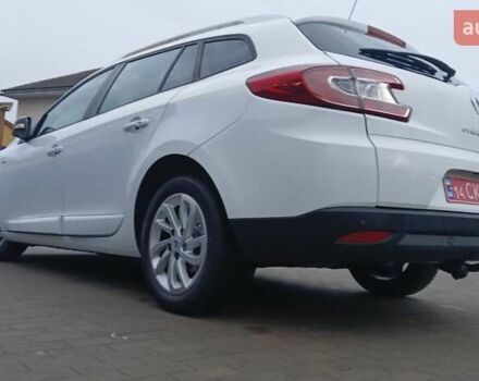 Белый Рено Меган, объемом двигателя 1.5 л и пробегом 149 тыс. км за 9600 $, фото 2 на Automoto.ua