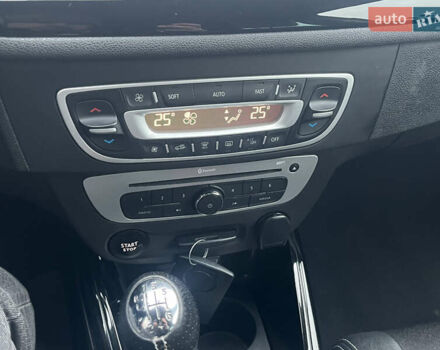 Білий Рено Меган, об'ємом двигуна 1.6 л та пробігом 214 тис. км за 9900 $, фото 55 на Automoto.ua