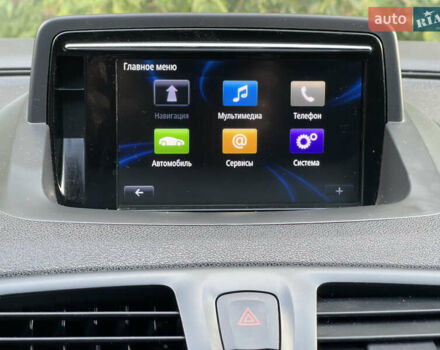 Белый Рено Меган, объемом двигателя 1.46 л и пробегом 255 тыс. км за 8500 $, фото 14 на Automoto.ua