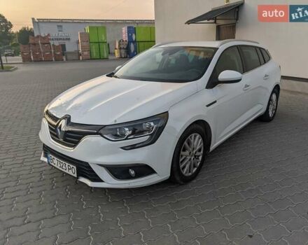 Белый Рено Меган, объемом двигателя 1.5 л и пробегом 190 тыс. км за 11000 $, фото 4 на Automoto.ua