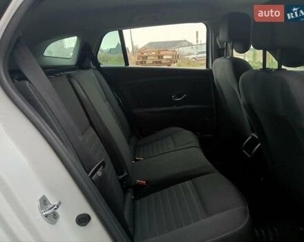 Белый Рено Меган, объемом двигателя 1.5 л и пробегом 149 тыс. км за 9600 $, фото 43 на Automoto.ua