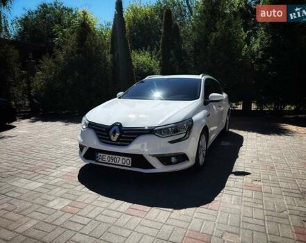 Білий Рено Меган, об'ємом двигуна 1.46 л та пробігом 293 тис. км за 12500 $, фото 5 на Automoto.ua