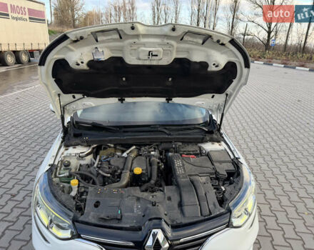 Белый Рено Меган, объемом двигателя 1.46 л и пробегом 227 тыс. км за 10900 $, фото 32 на Automoto.ua