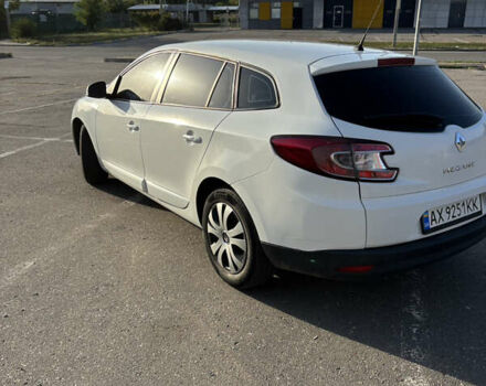 Білий Рено Меган, об'ємом двигуна 1.46 л та пробігом 240 тис. км за 7850 $, фото 8 на Automoto.ua