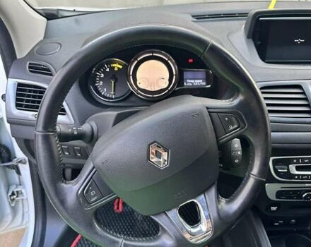 Білий Рено Меган, об'ємом двигуна 1.5 л та пробігом 205 тис. км за 8500 $, фото 5 на Automoto.ua