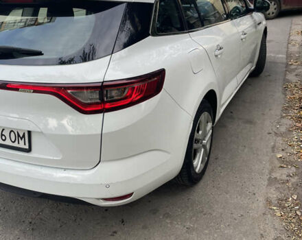 Белый Рено Меган, объемом двигателя 1.46 л и пробегом 260 тыс. км за 9800 $, фото 5 на Automoto.ua