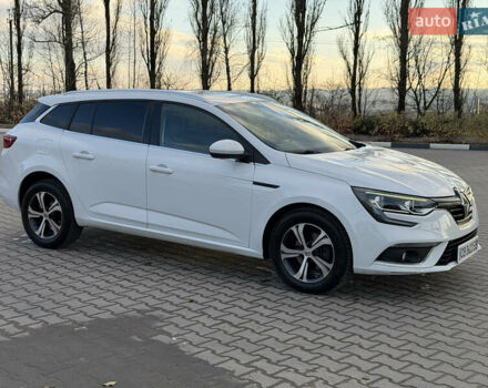 Белый Рено Меган, объемом двигателя 1.46 л и пробегом 227 тыс. км за 10900 $, фото 18 на Automoto.ua