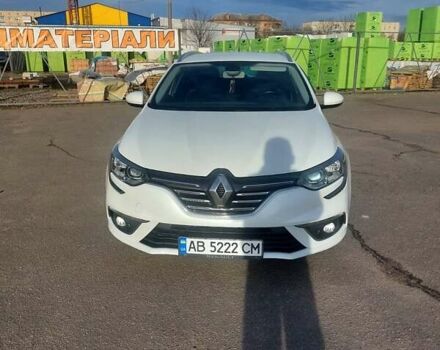 Белый Рено Меган, объемом двигателя 1.46 л и пробегом 207 тыс. км за 12500 $, фото 1 на Automoto.ua