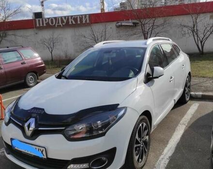 Белый Рено Меган, объемом двигателя 1.5 л и пробегом 300 тыс. км за 9000 $, фото 3 на Automoto.ua