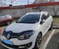 Белый Рено Меган, объемом двигателя 1.5 л и пробегом 300 тыс. км за 9000 $, фото 3 на Automoto.ua