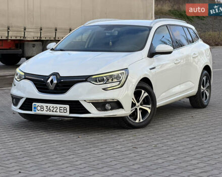 Белый Рено Меган, объемом двигателя 1.46 л и пробегом 227 тыс. км за 10900 $, фото 1 на Automoto.ua