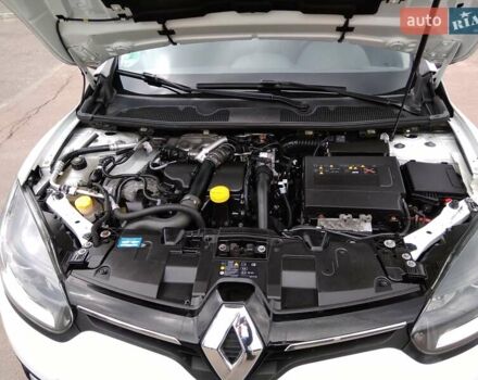 Белый Рено Меган, объемом двигателя 1.5 л и пробегом 255 тыс. км за 9600 $, фото 2 на Automoto.ua