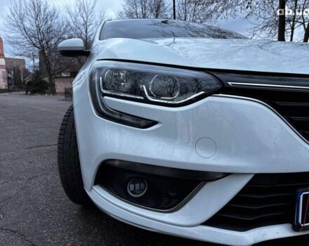 Белый Рено Меган, объемом двигателя 1.5 л и пробегом 233 тыс. км за 10990 $, фото 8 на Automoto.ua