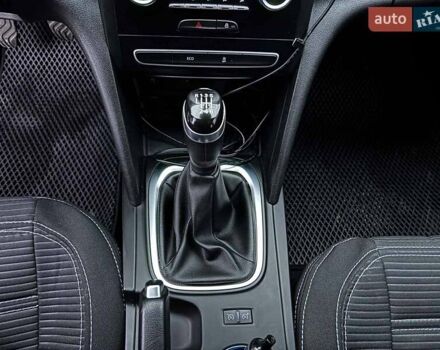 Белый Рено Меган, объемом двигателя 1.5 л и пробегом 233 тыс. км за 10990 $, фото 22 на Automoto.ua