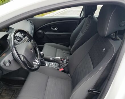 Білий Рено Меган, об'ємом двигуна 0 л та пробігом 302 тис. км за 9300 $, фото 6 на Automoto.ua