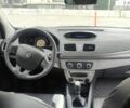 Белый Рено Меган, объемом двигателя 1.5 л и пробегом 228 тыс. км за 8500 $, фото 12 на Automoto.ua