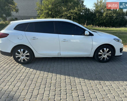 Білий Рено Меган, об'ємом двигуна 1.46 л та пробігом 240 тис. км за 7850 $, фото 1 на Automoto.ua