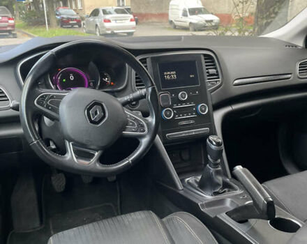 Белый Рено Меган, объемом двигателя 1.46 л и пробегом 260 тыс. км за 9800 $, фото 7 на Automoto.ua