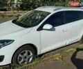 Белый Рено Меган, объемом двигателя 1.5 л и пробегом 205 тыс. км за 9500 $, фото 4 на Automoto.ua