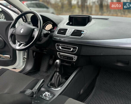 Білий Рено Меган, об'ємом двигуна 1.5 л та пробігом 294 тис. км за 9600 $, фото 8 на Automoto.ua