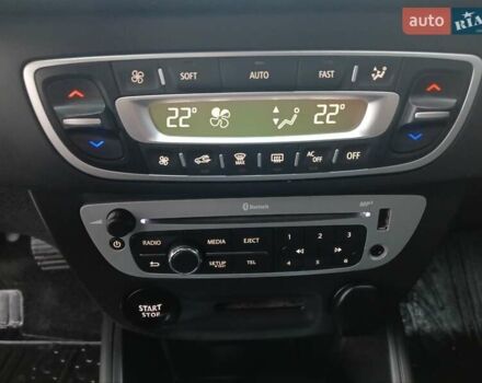 Белый Рено Меган, объемом двигателя 1.5 л и пробегом 149 тыс. км за 9600 $, фото 61 на Automoto.ua