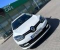 Белый Рено Меган, объемом двигателя 1.49 л и пробегом 240 тыс. км за 9400 $, фото 2 на Automoto.ua