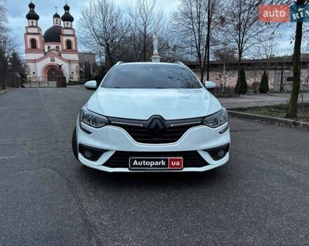 Белый Рено Меган, объемом двигателя 1.5 л и пробегом 233 тыс. км за 10990 $, фото 7 на Automoto.ua