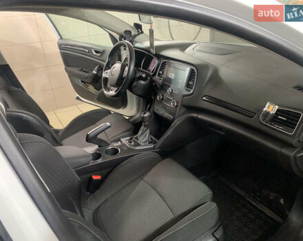 Білий Рено Меган, об'ємом двигуна 1.46 л та пробігом 186 тис. км за 12500 $, фото 13 на Automoto.ua