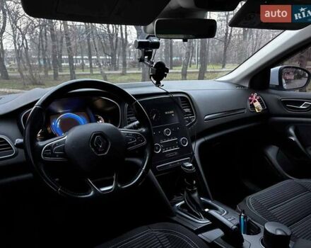 Белый Рено Меган, объемом двигателя 1.5 л и пробегом 233 тыс. км за 10990 $, фото 14 на Automoto.ua