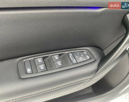 Белый Рено Меган, объемом двигателя 1.6 л и пробегом 209 тыс. км за 14700 $, фото 26 на Automoto.ua