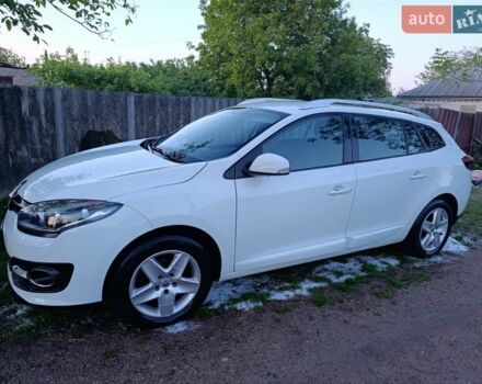 Белый Рено Меган, объемом двигателя 1.5 л и пробегом 198 тыс. км за 9900 $, фото 2 на Automoto.ua