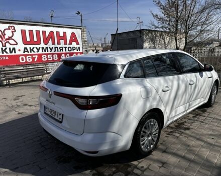 Белый Рено Меган, объемом двигателя 1.5 л и пробегом 231 тыс. км за 10800 $, фото 3 на Automoto.ua