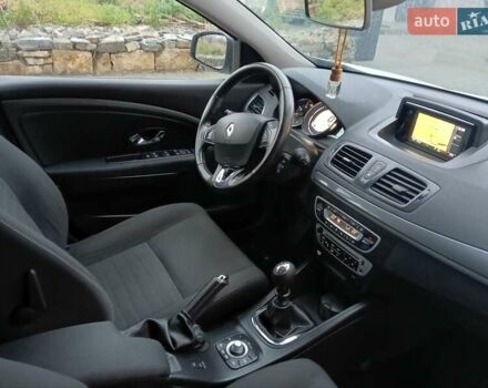 Белый Рено Меган, объемом двигателя 1.5 л и пробегом 149 тыс. км за 9600 $, фото 50 на Automoto.ua