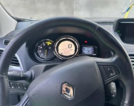 Білий Рено Меган, об'ємом двигуна 1.5 л та пробігом 205 тис. км за 8500 $, фото 4 на Automoto.ua