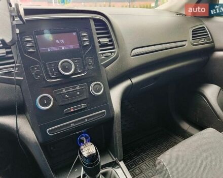 Белый Рено Меган, объемом двигателя 1.46 л и пробегом 183 тыс. км за 11200 $, фото 8 на Automoto.ua