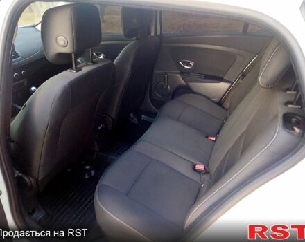 Белый Рено Меган, объемом двигателя 1.5 л и пробегом 236 тыс. км за 9200 $, фото 9 на Automoto.ua