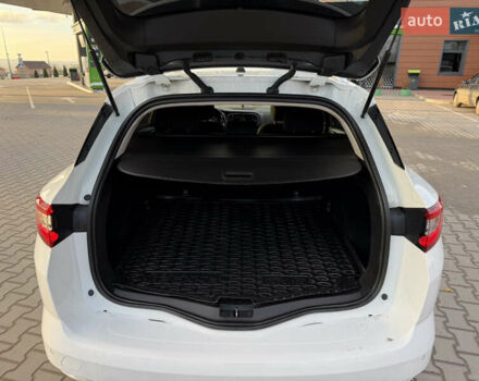 Белый Рено Меган, объемом двигателя 1.46 л и пробегом 227 тыс. км за 10900 $, фото 29 на Automoto.ua