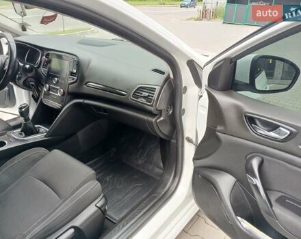 Белый Рено Меган, объемом двигателя 1.5 л и пробегом 221 тыс. км за 11499 $, фото 23 на Automoto.ua