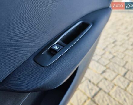 Белый Рено Меган, объемом двигателя 1.46 л и пробегом 200 тыс. км за 11999 $, фото 85 на Automoto.ua