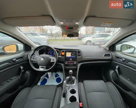 Білий Рено Меган, об'ємом двигуна 1.46 л та пробігом 259 тис. км за 12200 $, фото 8 на Automoto.ua