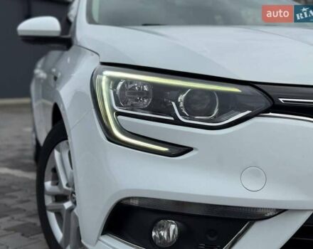 Белый Рено Меган, объемом двигателя 1.46 л и пробегом 195 тыс. км за 12900 $, фото 18 на Automoto.ua